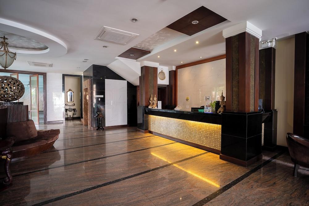 Sunday Chateau En Ville Pattaya