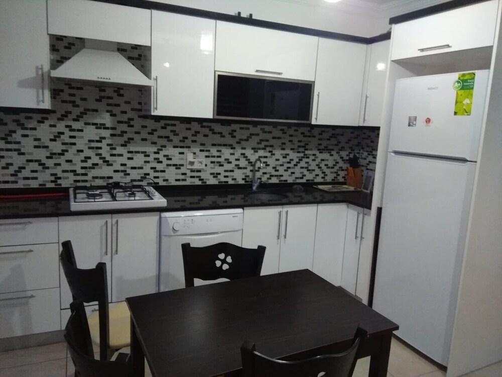 Paddys Apartments Hisarönü