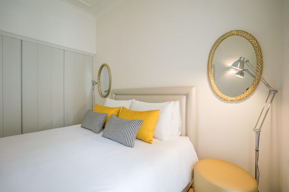 Courtyard & Elegance Apartment