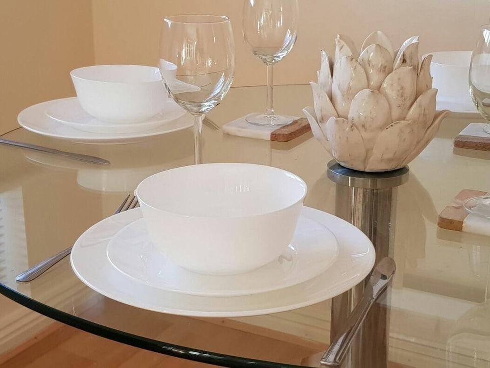 Central Spacious & Stylish Apartment