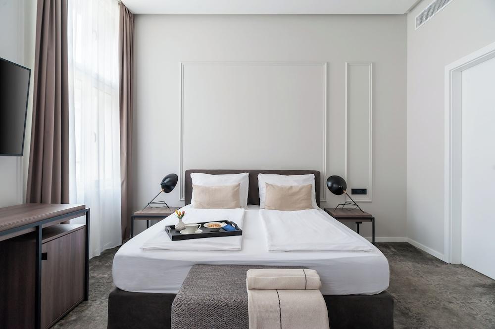 Manda Heritage Hotel