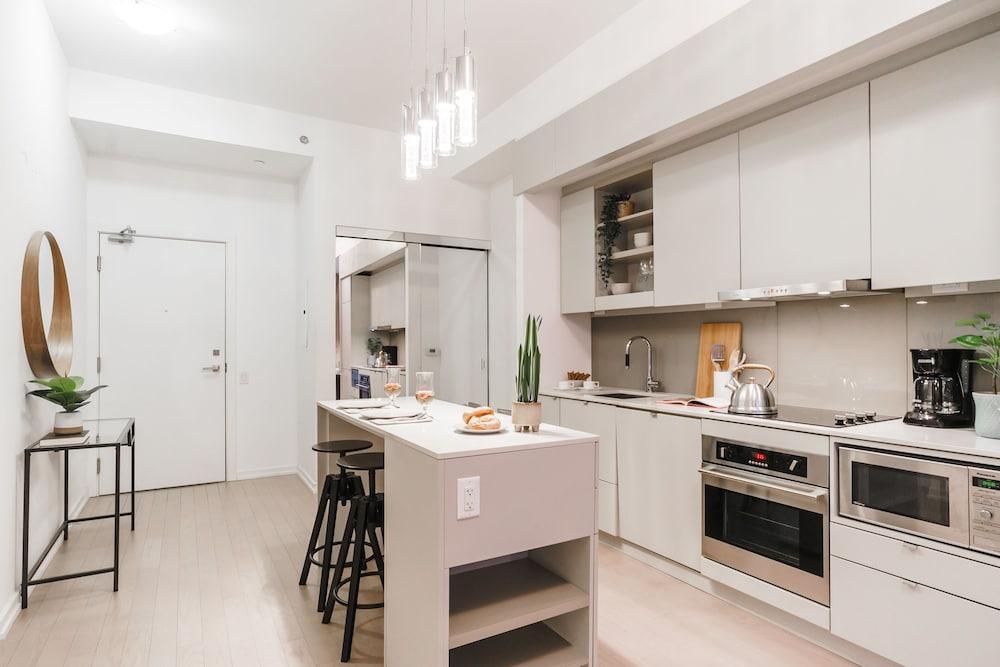 Sarkar Suites - Peter Street