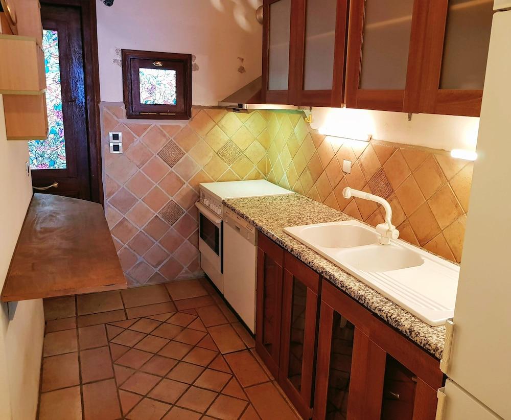 Mirabello Art Suites