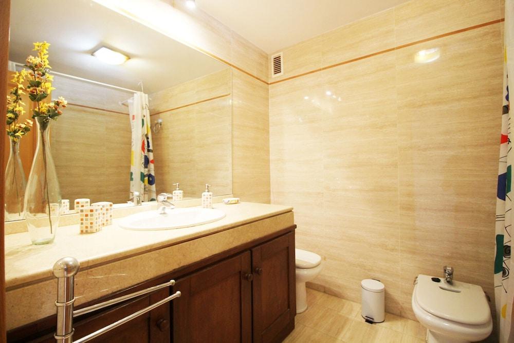 1081 Apartment Poseidon