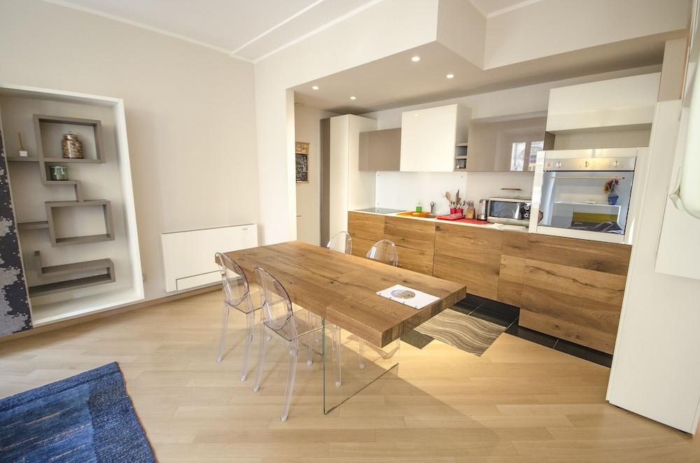 Luxury 65mq Under the 2 Towers