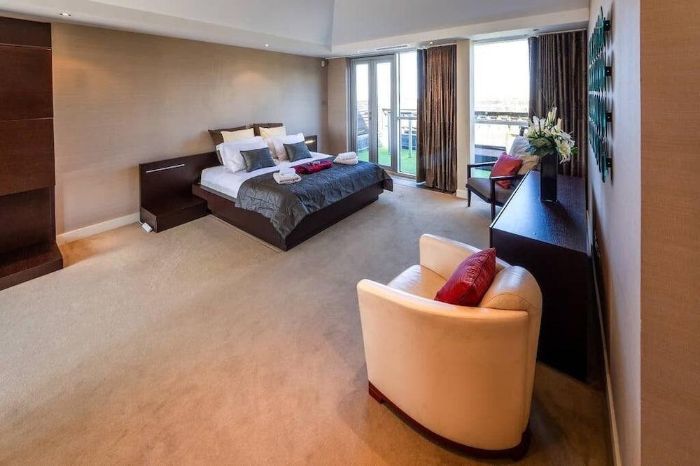 Skyview Penthouse - New Town