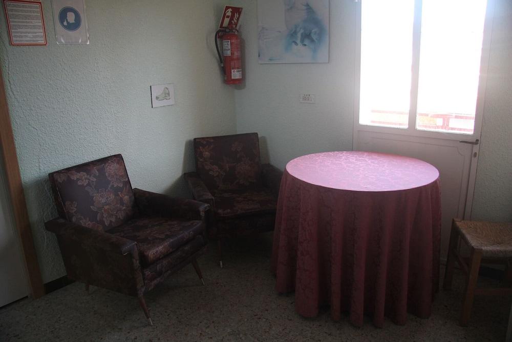 Albergue Santa Olaia - Hostel