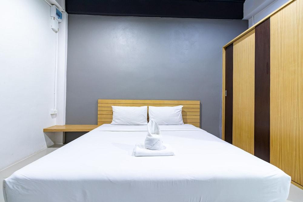 CS Klongtoey Grand Resort