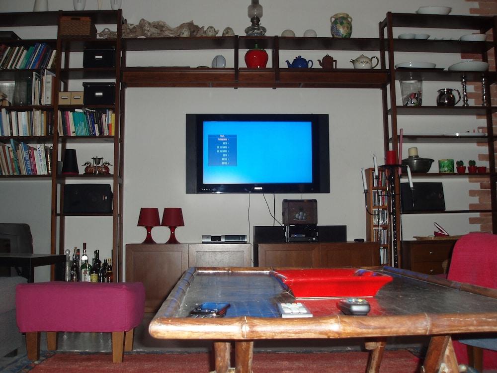 Gorgeous Apartment Pool Anavissos