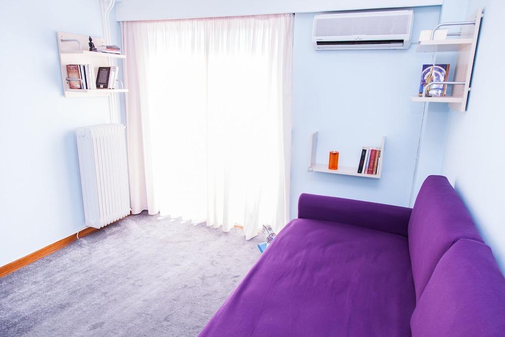 Calm Oasis Apartment in Marousi