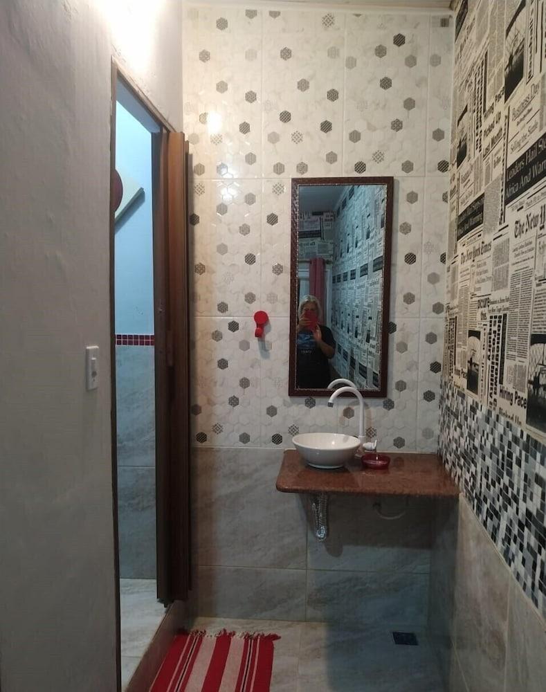 Macondo Hostel Itamambuca