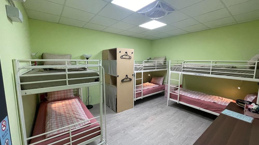 Sun Moon Lake Rainbow SUP Hostel