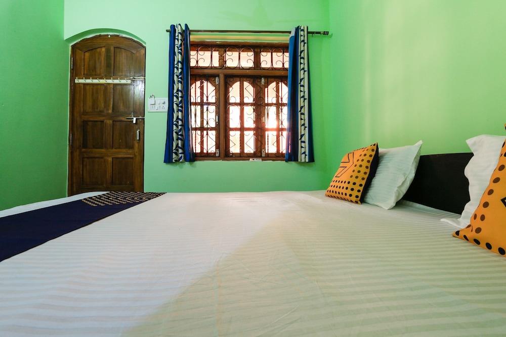 Spot ON 64796 Vailankanni Guest House