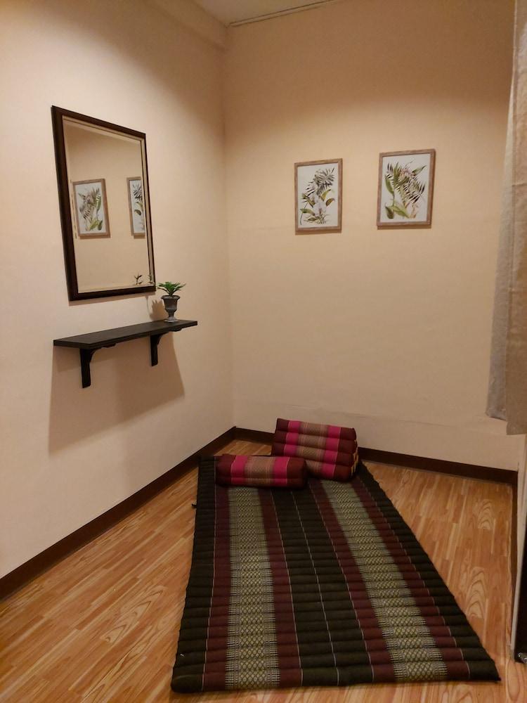 Real Bangkok Guesthouse