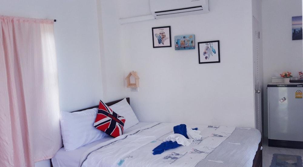 Baan ing tara Salaya