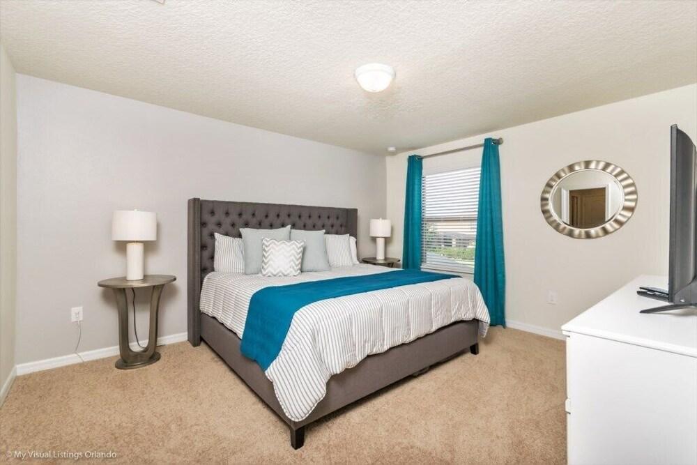 1860gobi 5 Bedroom Villa by Redawning