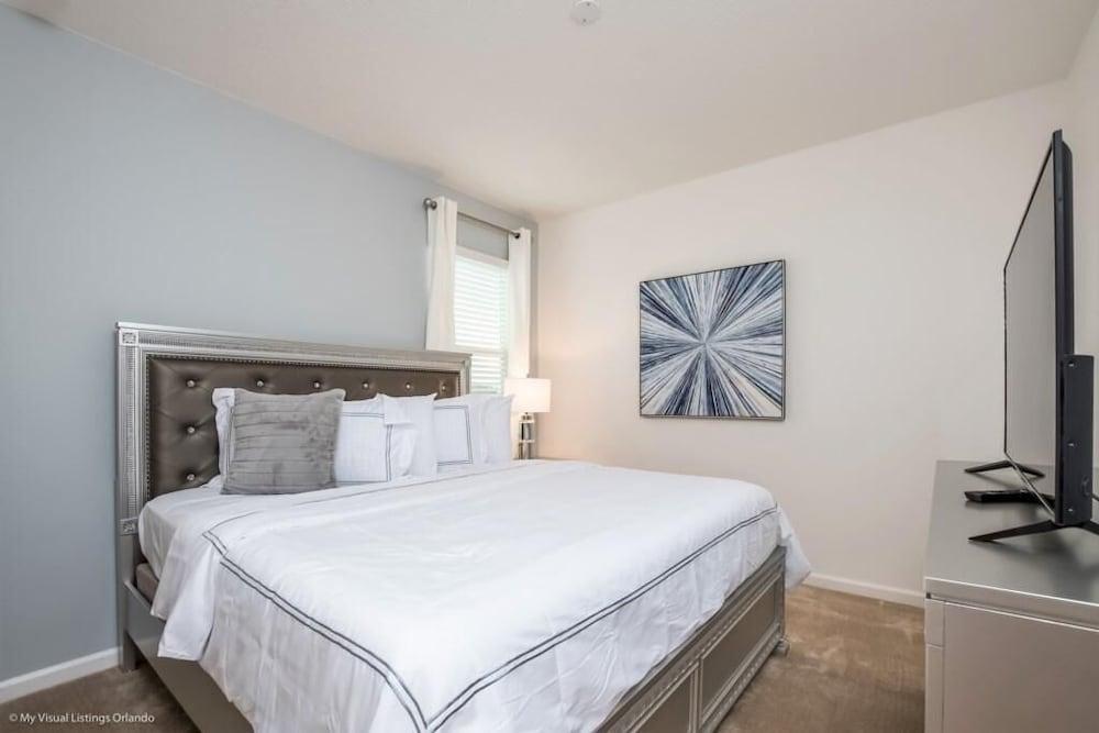 2619ca 10 Bedroom Villa by Redawning