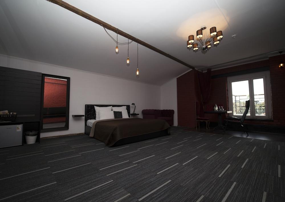 Moscow Points - Red October