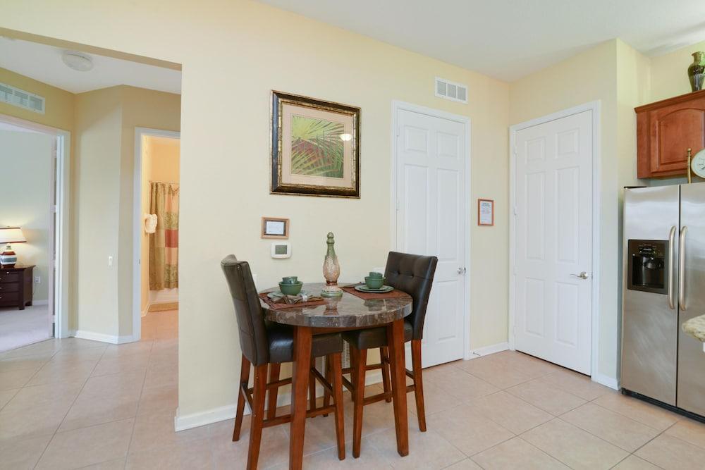 Chantilly Villa by VillaDirect