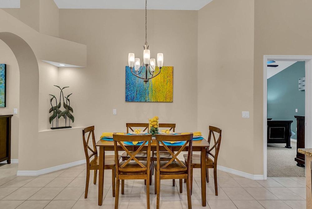 Disney Backstage Villa by VillaDirect