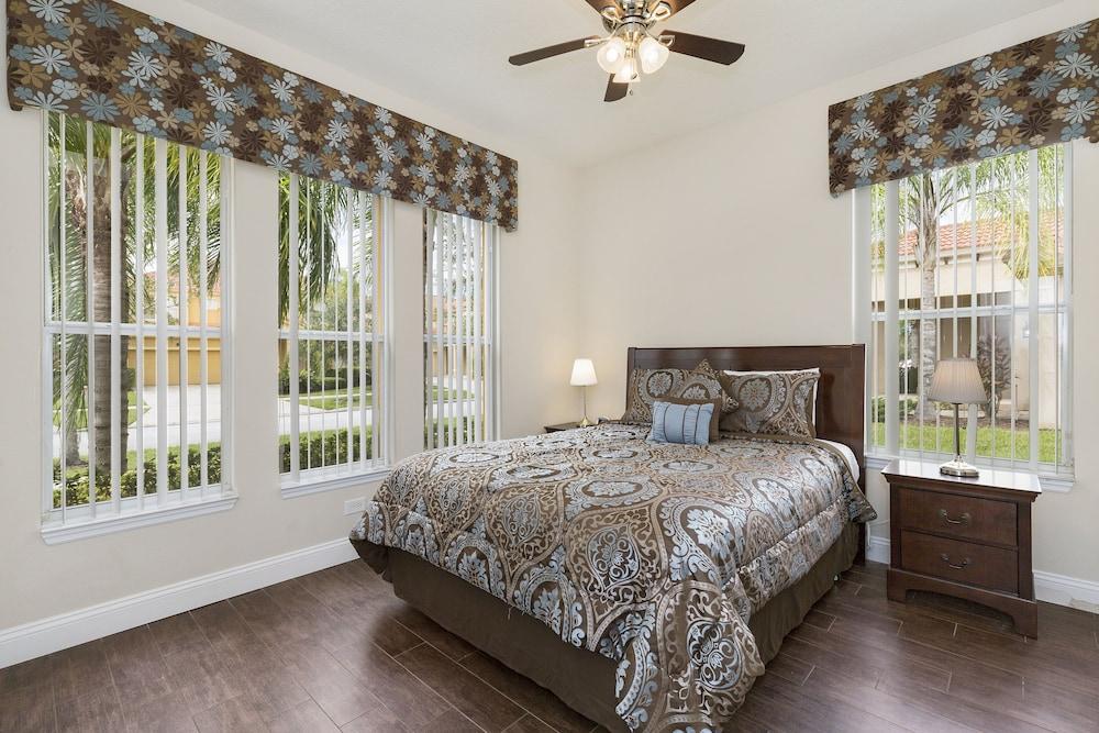 Fantasy Villa by VillaDirect