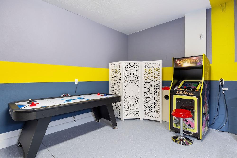 Moonlight Ridge by VillaDirect