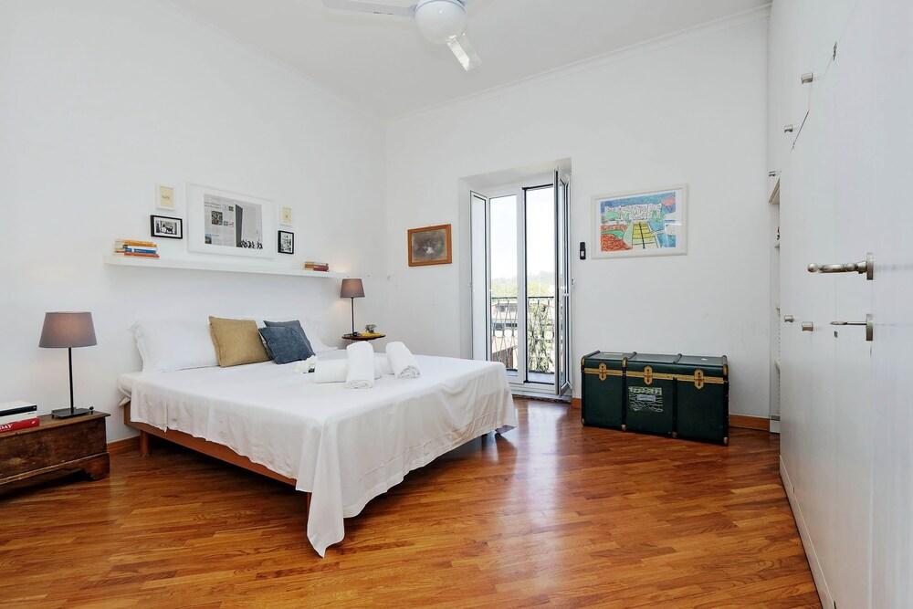 Pompeo Magno Apartment