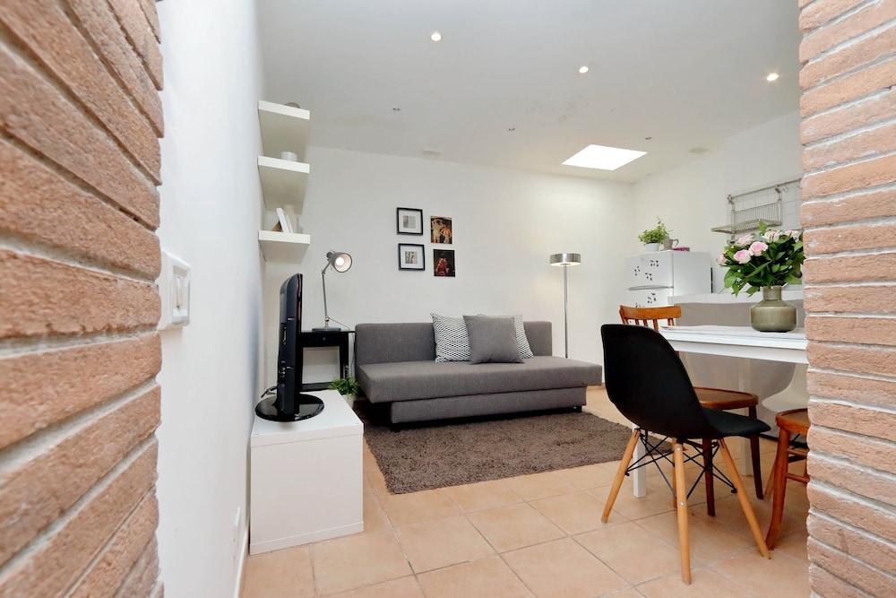 St Peter Station Holiday Home