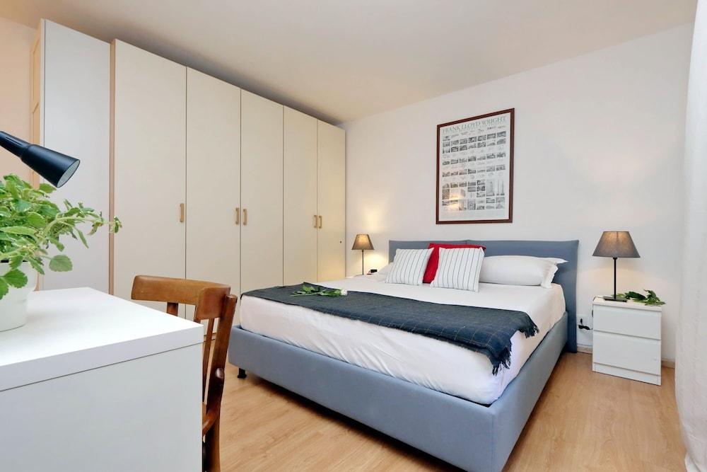 St Peter Mediatrice Apartment