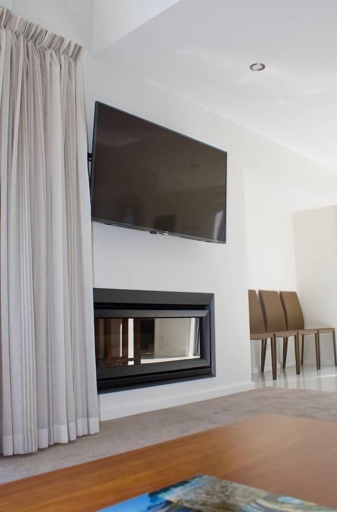 52a Preston Heights Apartment