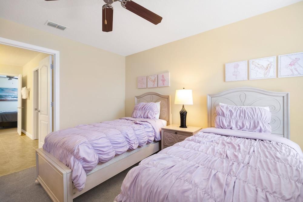 A Champions Palace by VillaDirect