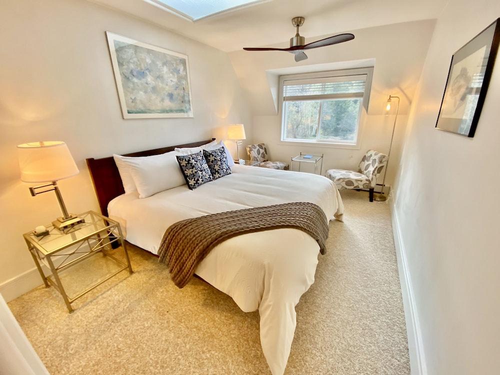 Otters Pond Bed & Breakfast