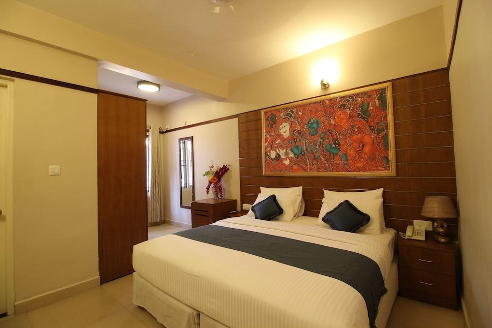 Srivar Hotels