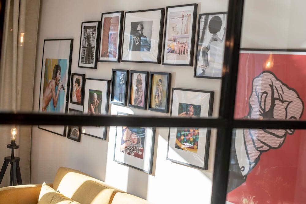 The Regent Traveller