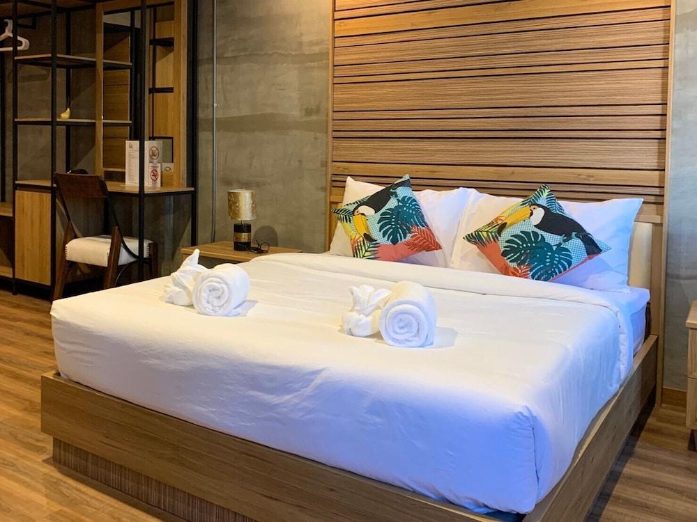 Pinghostel - Adults Only