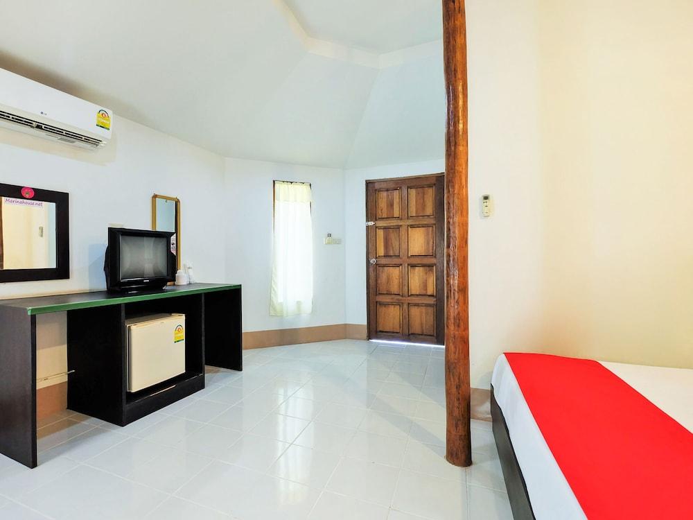 OYO 594 Marina House