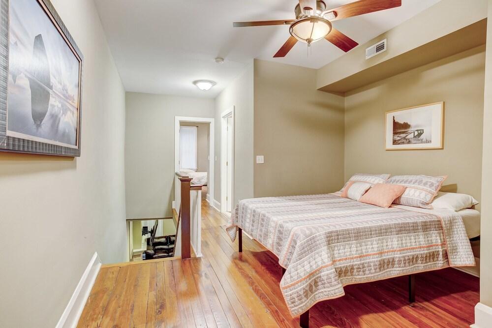 Authentic City Home Steps From Harbor Waterfront