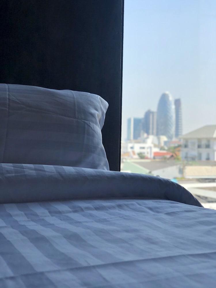 The LOCAL Ari - Hostel