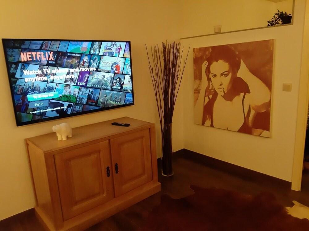 Diamond Bourse Apartments