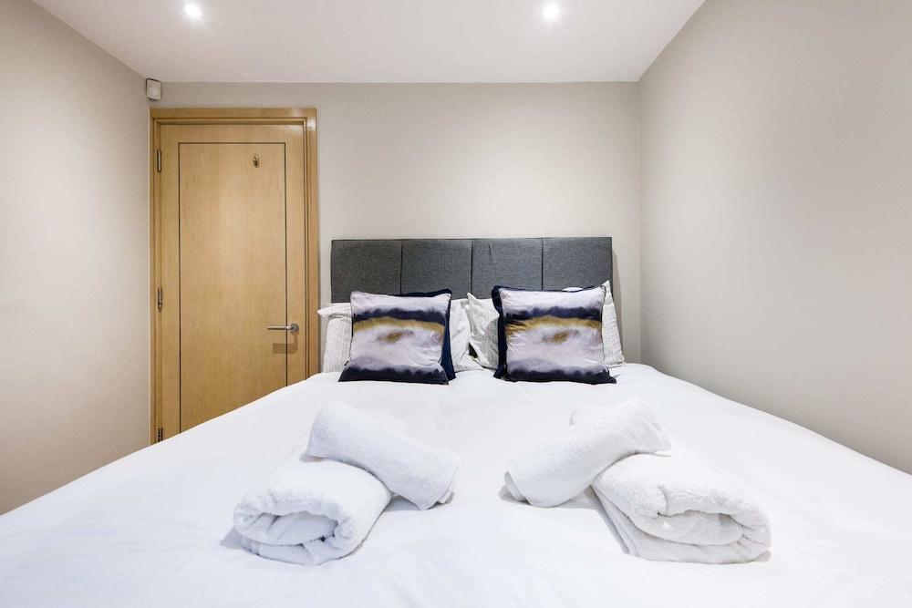 Belgravia 1 Bed Stylish Apartment