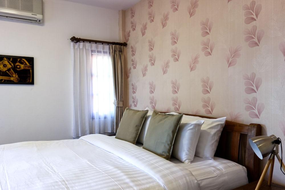 Belcarra Nimman Gallery