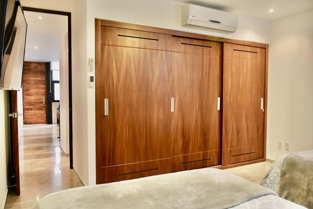 Kuxtal Condos by Select