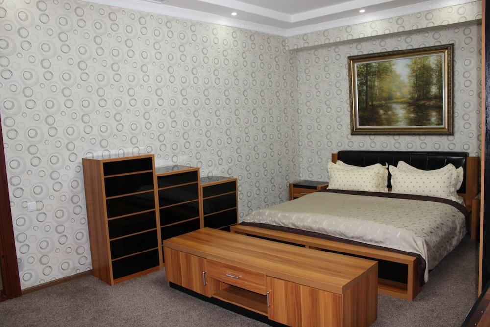 ZARAFSHAN GRAND HOTEL FIEZ