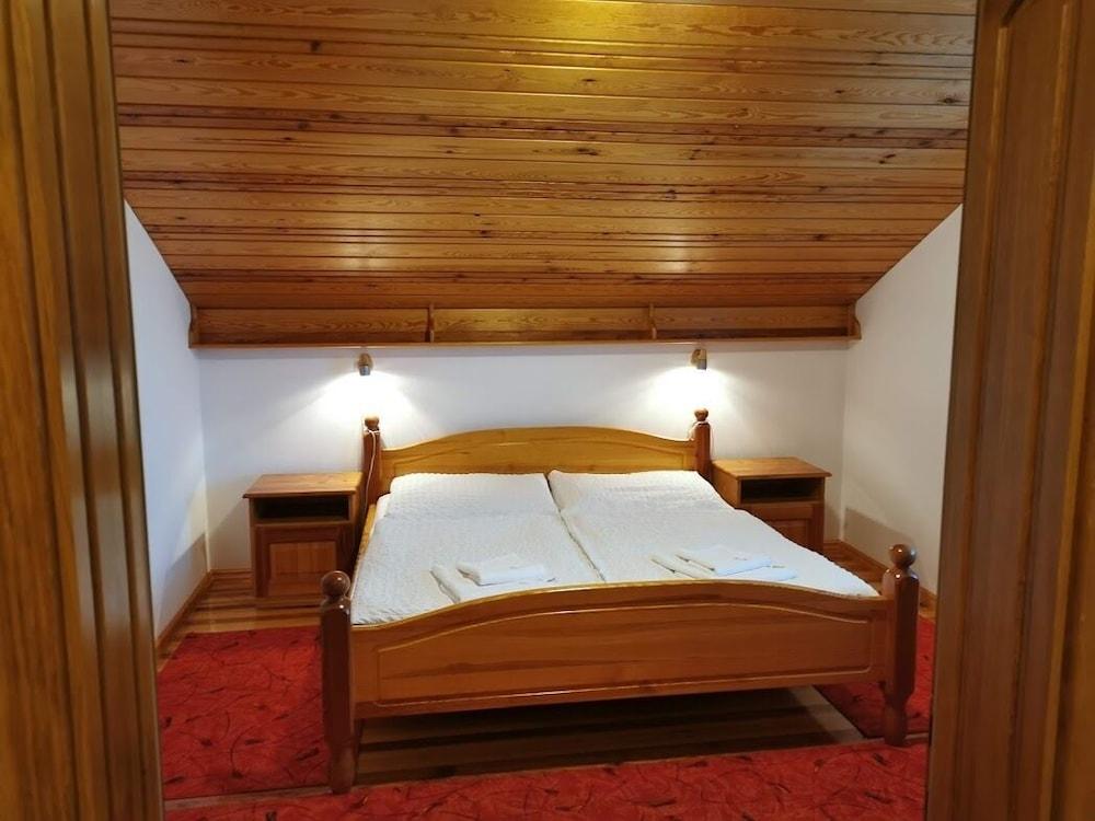 Rooms and Apartments Panker