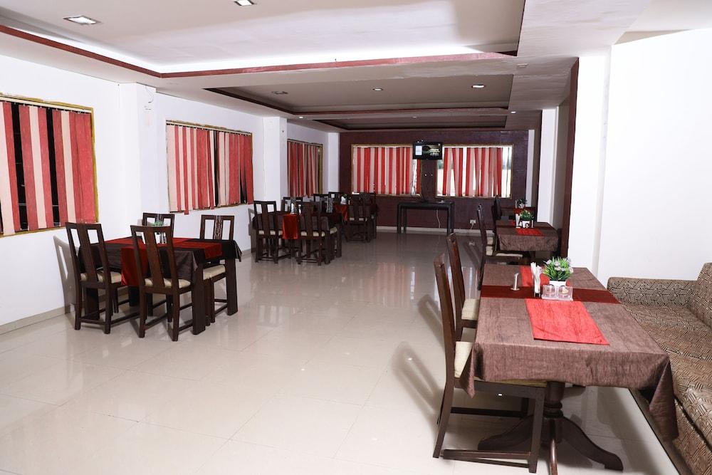 Hotel Hadi Rani Palace