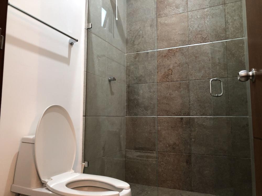 Marina Solé Loft 1 (J-1)