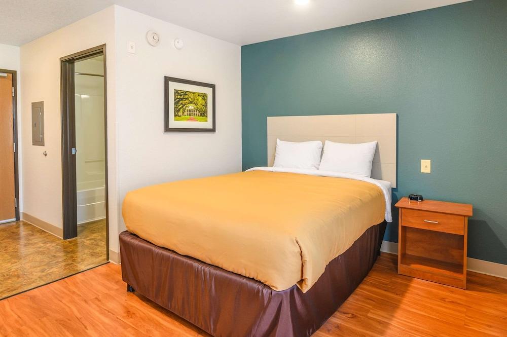 Suburban Studios Hammond