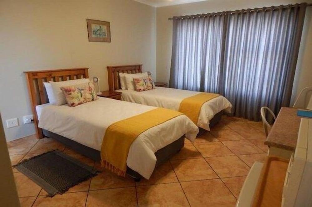 Rocky Shore Guesthouse