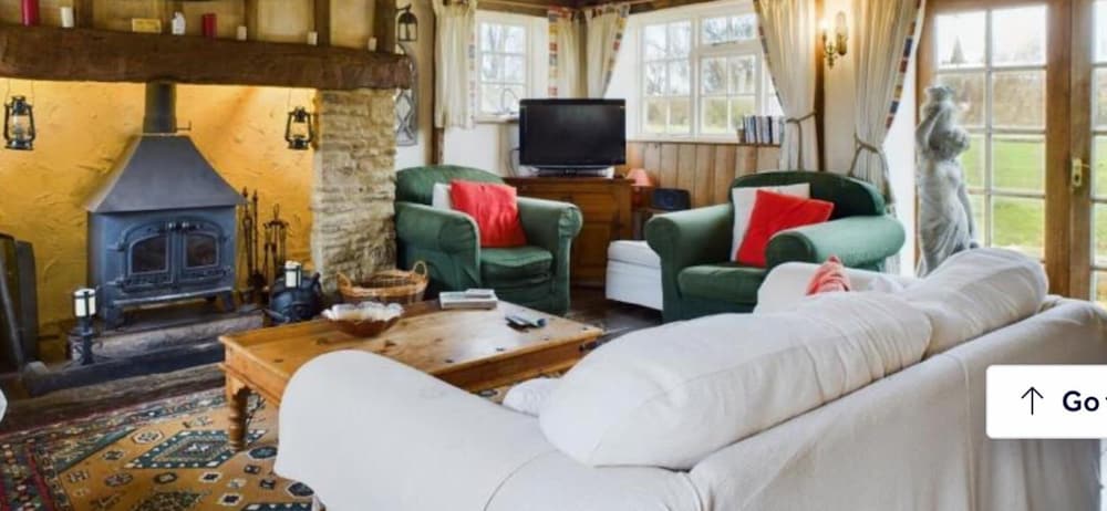 Tranquil Cottage Retreat in Bath