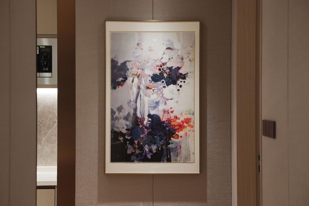 DoubleTree by Hilton Shenzhen Nanshan Hotel & Residences